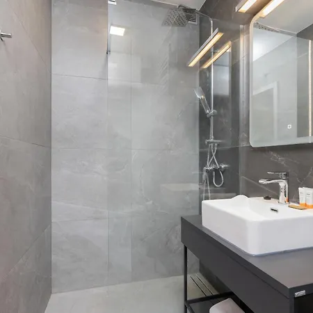 Apartment Chlebnicka In Old Town By Renters *